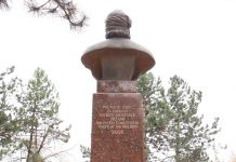Monumentul Nulilor – bronz