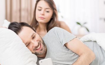 Cum să-ți dai seama dacă partenerul te inseala