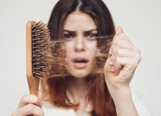 Ce inseamna sa visezi ca iti cade parul?
