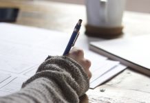 Nu te opri din scris cu mana daca vrei sa inveti mai repede
