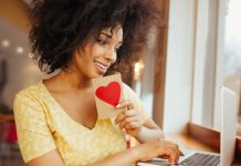 Ghid de Întâlniri Online: Cum să Creezi un Profil Atrăgător