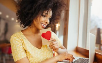 Ghid de Întâlniri Online: Cum să Creezi un Profil Atrăgător